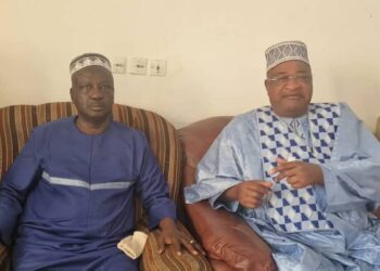  FIDAOU DE SYLLA KOUNDA CHEZ ELH.MAMADOU SYLLA: LE SAINT CORAN LU PLUSIEURS FOIS