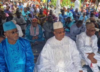 FÊTE DE L&rsquo;AID EL FITR: ELH.MAMADOU SYLLA INVITE LES GUINÉENS À SE  DONNER LA MAIN.