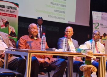 Littérature : Elh.Mamadou Sylla dédicace son deuxième livre  » L&rsquo;homme et son destin volet économique « 