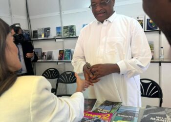 ELH.MAMADOU SYLLA DÉBARQUE AU SALON DU LIVRE DE MADRID 2024